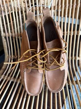 Eastland Brown Leather Chukka Boots with Yellow Laces